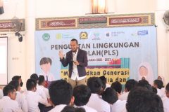 SMP Islam Hidayatullah Semarang menggelar PLS (Pengenalan Lingkungan Sekolah) bertajuk Kelas Inspiratif,  Senin 2 Januari 2022 di Mushola SMP Islam Hidayatullah dengan pembicara Coach Yus Ibnu Yasin.
